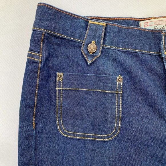 LEVI'S STRAUSS SIGNATURE DARK WASH HIGH RISE FLARED JEANS - 8 - Picture 6 of 8